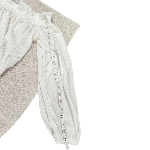 Divided white off shoulder top size Large - Picture 5 of 7